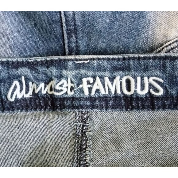 Almost Famous Womens Distressed Acid Wash Jeans Size 20 - Picture 6 of 7